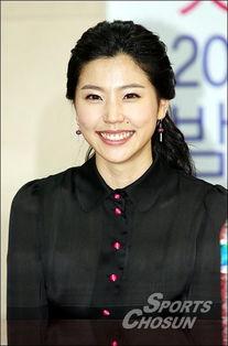 李允美视频,揭秘明星背后的故事与成长历程