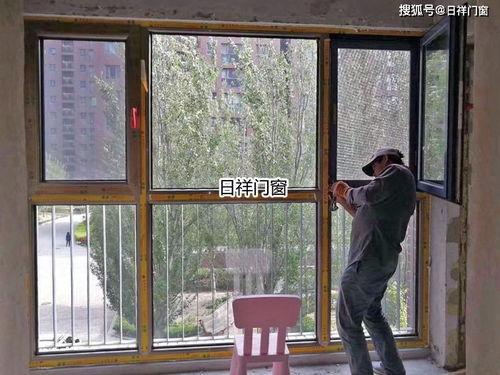 窗户怎么装上去视频,视频教程带你轻松上手